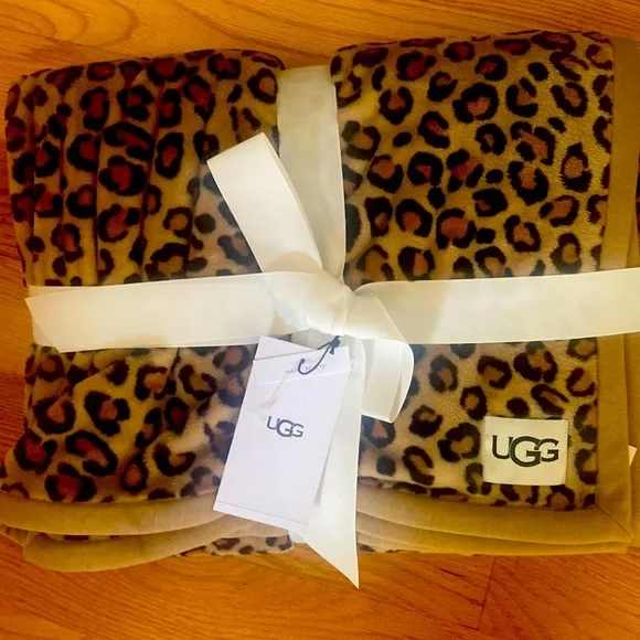 Cheetah ugg blanket hotsell